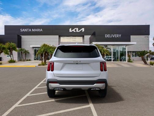 Glacial White Pearl 2026 Kia Sorento S