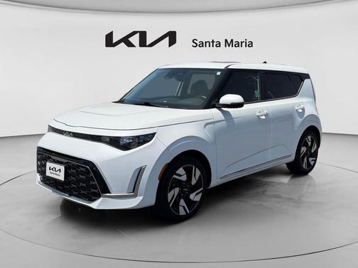 Snow White Pearl 2024 Kia Soul GT-Line