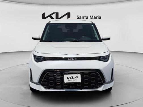 Snow White Pearl 2024 Kia Soul GT-Line