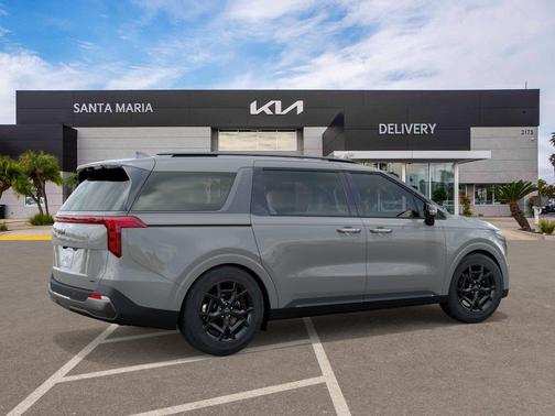 Ceramic Silver 2027 Kia Carnival Hybrid EX