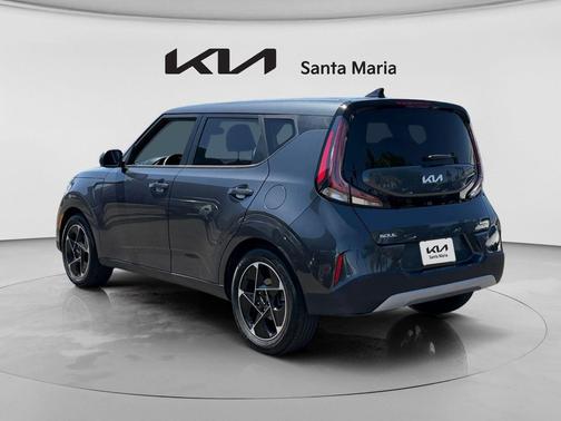 Gravity Gray 2023 Kia Soul EX