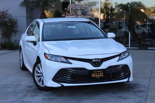 2018 Toyota Camry LE