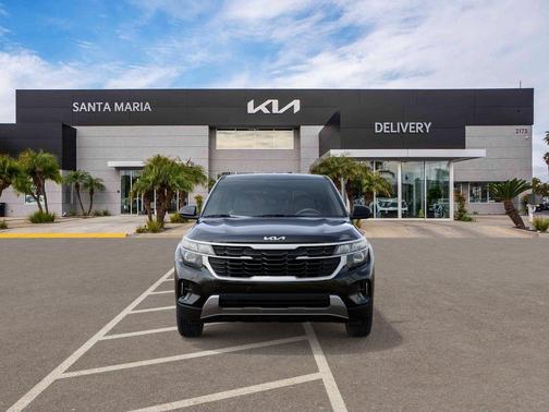 Fusion Black 2026 Kia Seltos LX