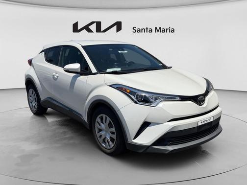 Blizzard Pearl 2019 Toyota C-HR LE