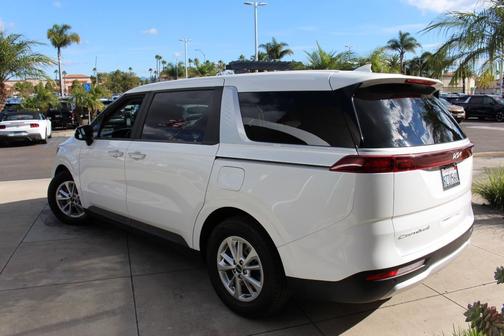 2022 Kia Carnival LXS