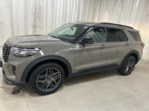 Gray 2026 Ford Explorer ST-Line