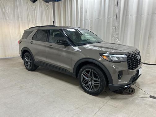 Gray 2026 Ford Explorer ST-Line