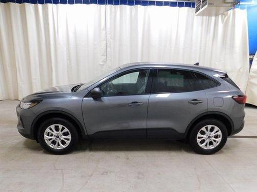 Carbonized Gray Metallic 2025 Ford Escape Active