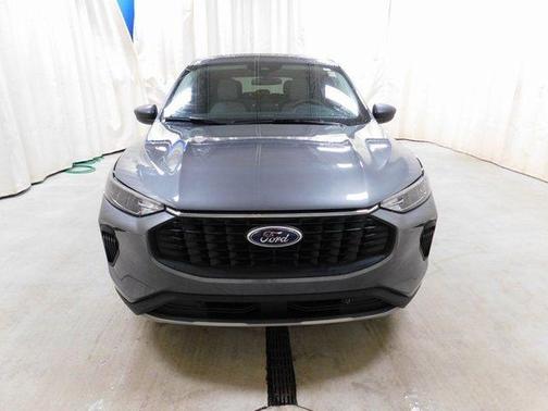 Carbonized Gray Metallic 2025 Ford Escape Active