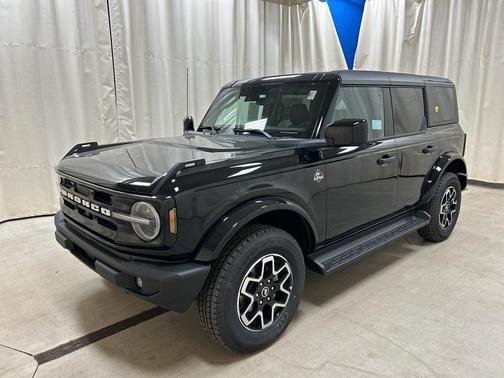 Shadow Black 2026 Ford Bronco Outer Banks