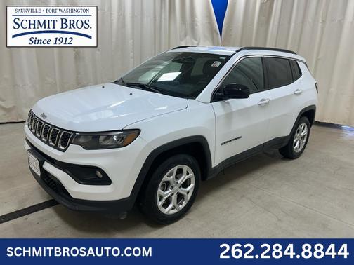 Bright White Clearcoat 2024 Jeep Compass Latitude