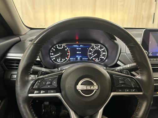 Brilliant Silver Metallic 2024 Nissan Altima 2.5 SR
