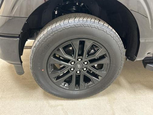 Agate Black Metallic 2026 Ford F-150 Lariat