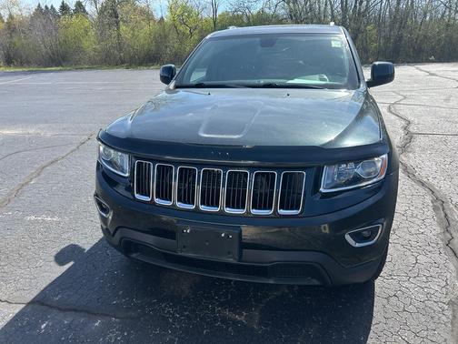 Black Forest Green Pearlcoat 2014 Jeep Grand Cherokee Laredo