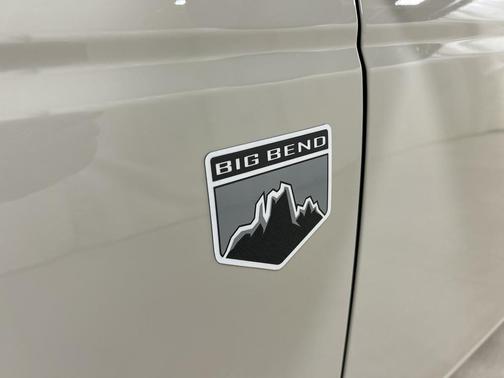 Desert Sand 2026 Ford Bronco Big Bend