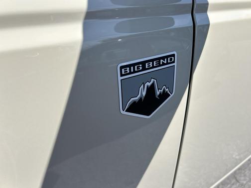 Desert Sand 2026 Ford Bronco Big Bend