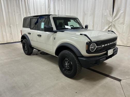 Desert Sand 2026 Ford Bronco Big Bend
