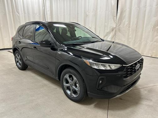 Agate Black Metallic 2025 Ford Escape ST-Line Select