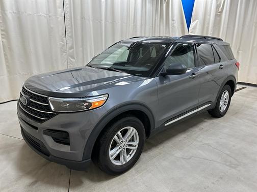 Carbonized Gray Metallic 2022 Ford Explorer XLT