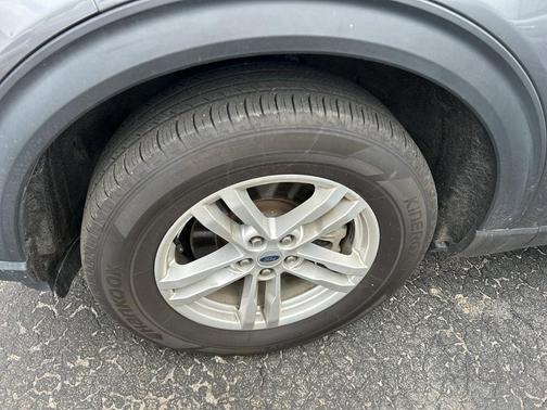 Carbonized Gray Metallic 2022 Ford Explorer XLT
