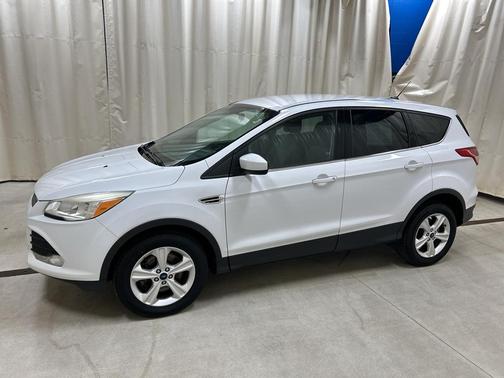 Oxford White 2014 Ford Escape SE