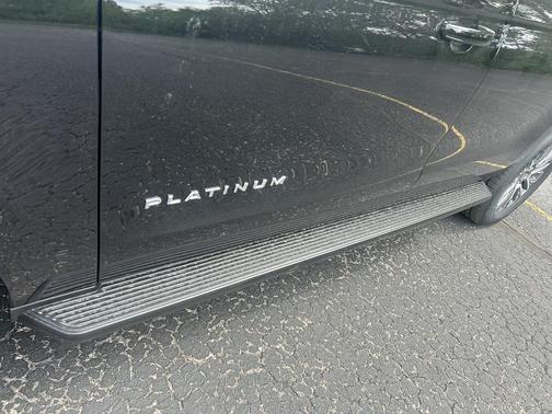 Agate Black Metallic 2026 Ford Expedition Max Platinum
