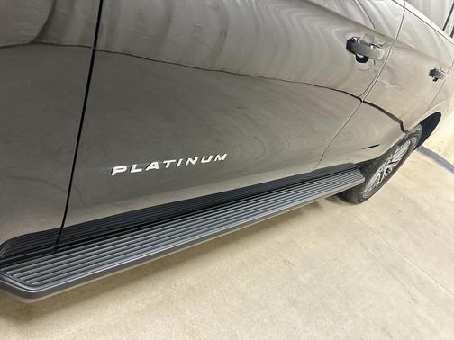 Agate Black Metallic 2026 Ford Expedition Max Platinum