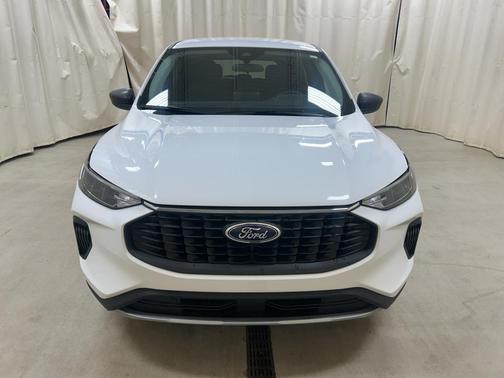 Oxford White 2025 Ford Escape Active