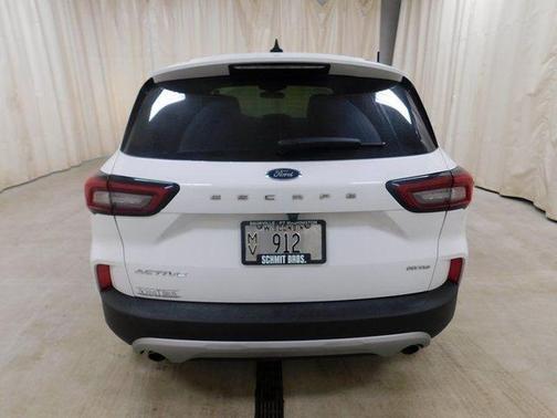 Oxford White 2025 Ford Escape Active