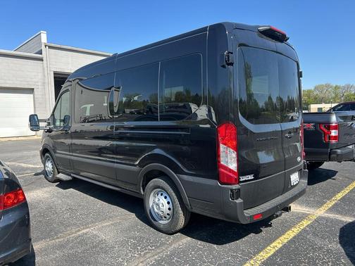 Agate Black Metallic 2026 Ford Transit-350 XL