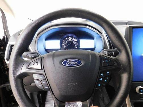 Agate Black Metallic 2024 Ford Edge SE