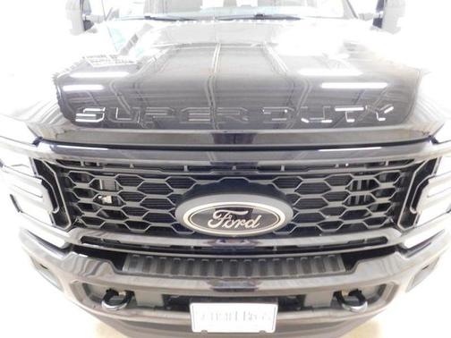 Agate Black Metallic 2026 Ford F-250 Lariat