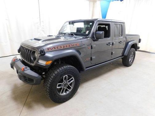 Granite Crystal Clearcoat Metallic 2024 Jeep Gladiator Mojave
