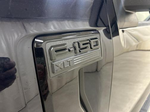Antimatter Blue Metallic 2026 Ford F-150 XLT