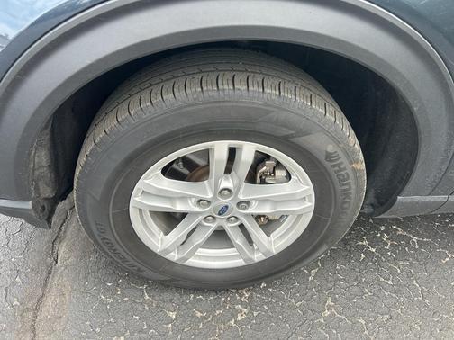 Stone Blue Metallic 2024 Ford Explorer XLT