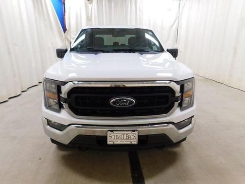 Oxford White 2023 Ford F-150 XLT