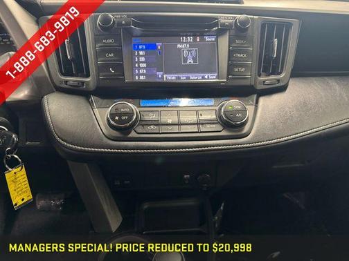 Super White 2018 Toyota RAV4 XLE