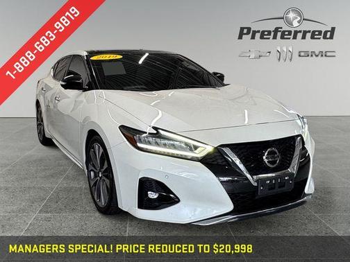 White 2019 Nissan Maxima 3.5 Platinum