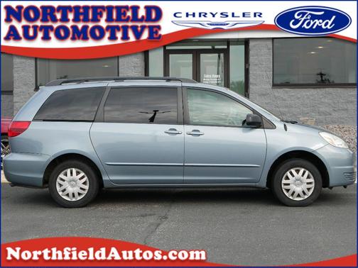 2004 Toyota Sienna CE