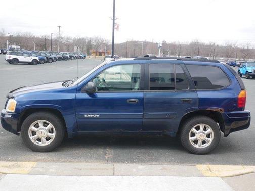 2004 GMC Envoy SLE