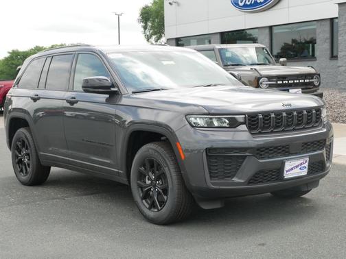 Gray 2026 Jeep Grand Cherokee Laredo