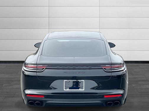 2020 Porsche Panamera GTS