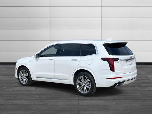 2023 Cadillac XT6 Premium Luxury FWD