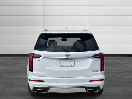 2023 Cadillac XT6 Premium Luxury FWD