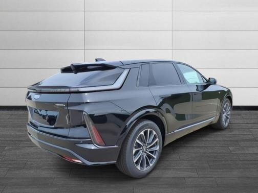 2025 Cadillac LYRIQ Sport