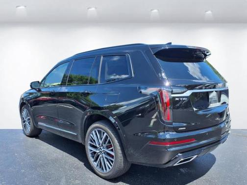 2025 Cadillac XT6 Sport AWD