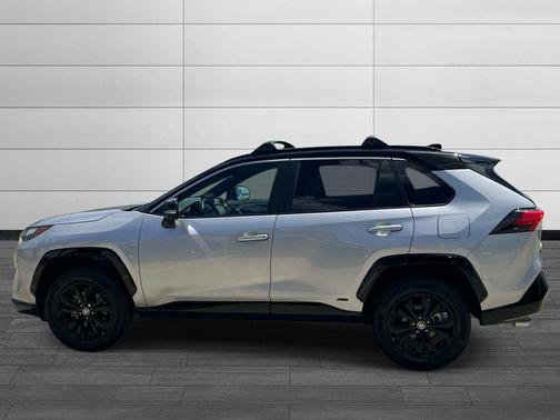 Silver Sky Metallic 2023 Toyota RAV4 Hybrid SE