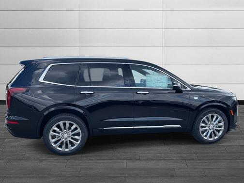 2025 Cadillac XT6 Premium Luxury FWD