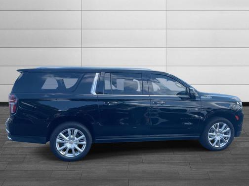 2021 Chevrolet Suburban 4WD High Country