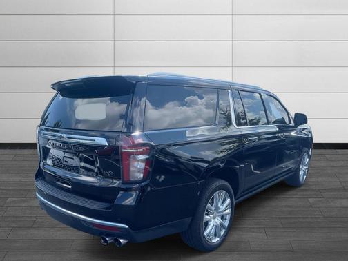 2021 Chevrolet Suburban 4WD High Country
